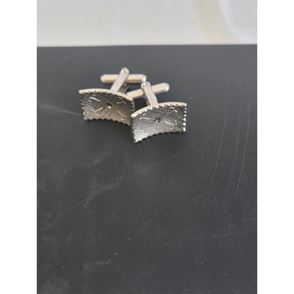 Vintage Silver Tone Textured Scalloped Edge Curved Rectangular Cufflinks